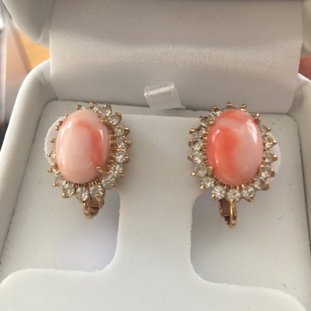 Angel skin coral and crystal glass gold plated metal earrings - Picture 4 of 5